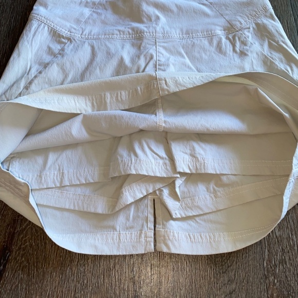 Royal Robbin’s cream/tan size 4  skort excellent condition - Picture 6 of 7